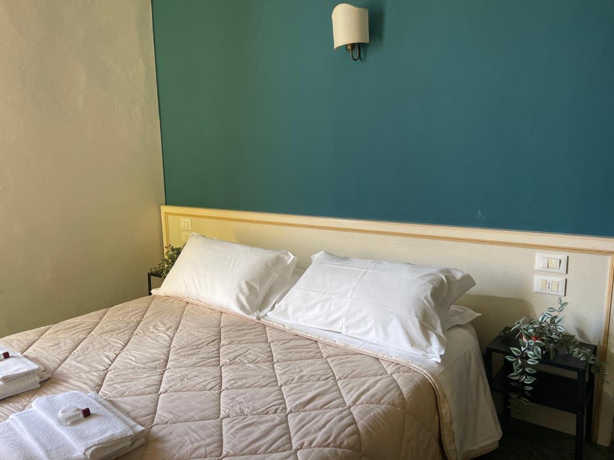 Hotel Azzi Florencja Zewnętrze zdjęcie
