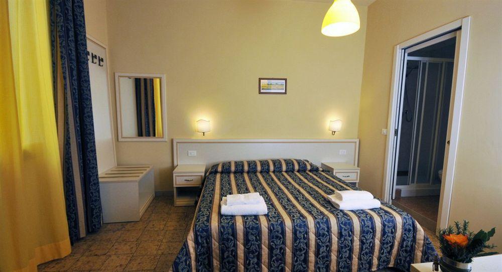 Hotel Azzi Florencja Zewnętrze zdjęcie